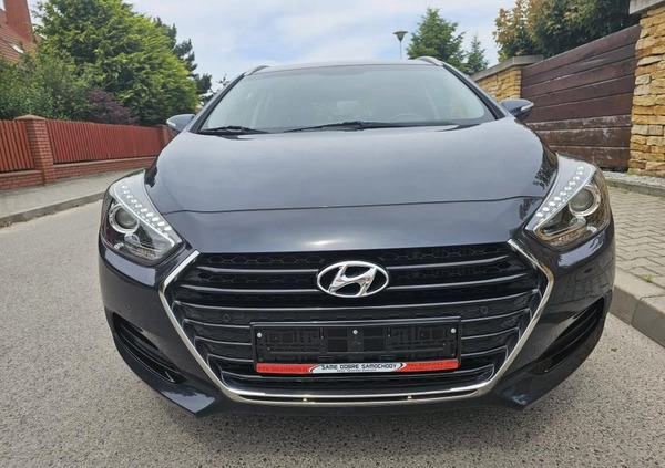 Hyundai i40 cena 44400 przebieg: 92000, rok produkcji 2015 z Lądek-Zdrój małe 631